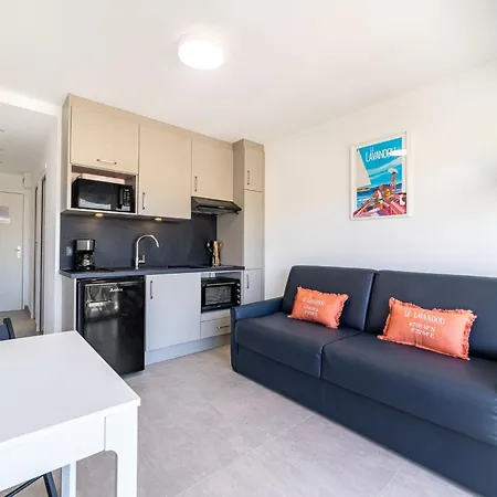 Daire Les Horizons-8 By Interhome Le Lavandou